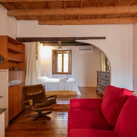 Navigli, Caratteristico Appartamento Milanese Exteriér fotografie